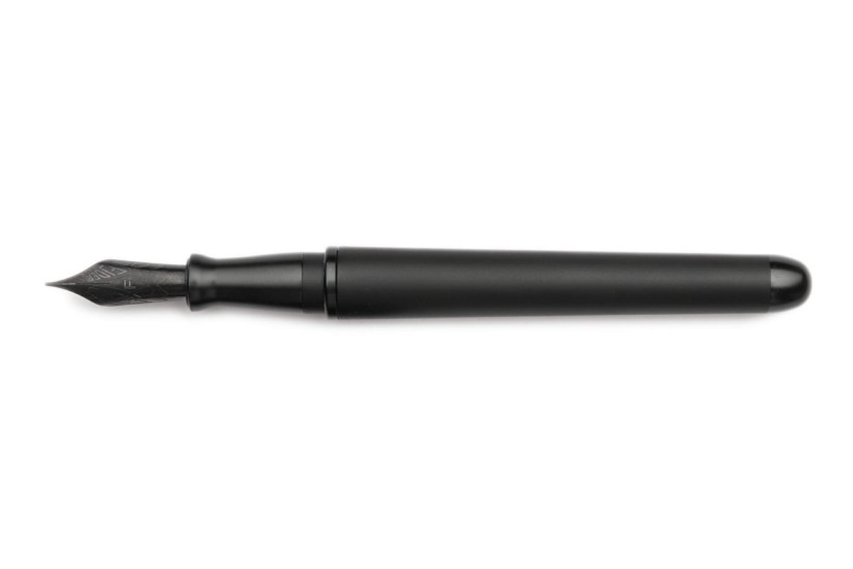 Pineider Avatar UR Matt Black / Black Trims Vulpen